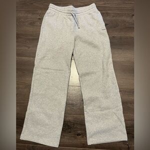 TNA Cozy Sweatfleece Boyfriend Fit Sweatpants